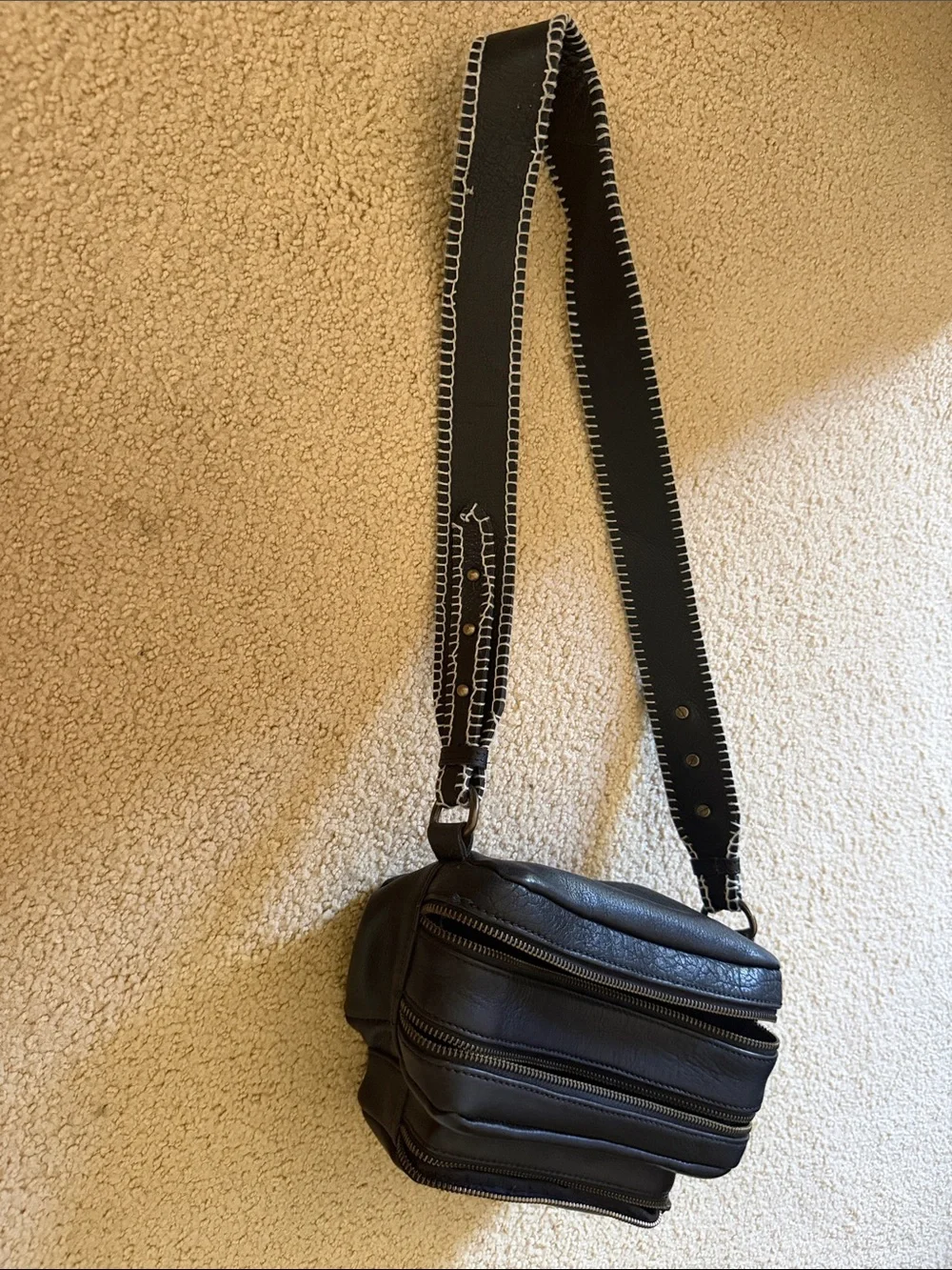 Free People compact black